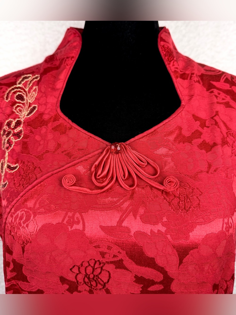 Red/Gold Floral Embroidered Mandarin Collar Sheath Mini Dress, XL - Picture 4 of 15
